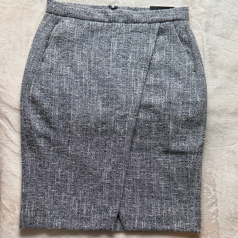 Banana Republic Textured navy and white Pencil Skirt